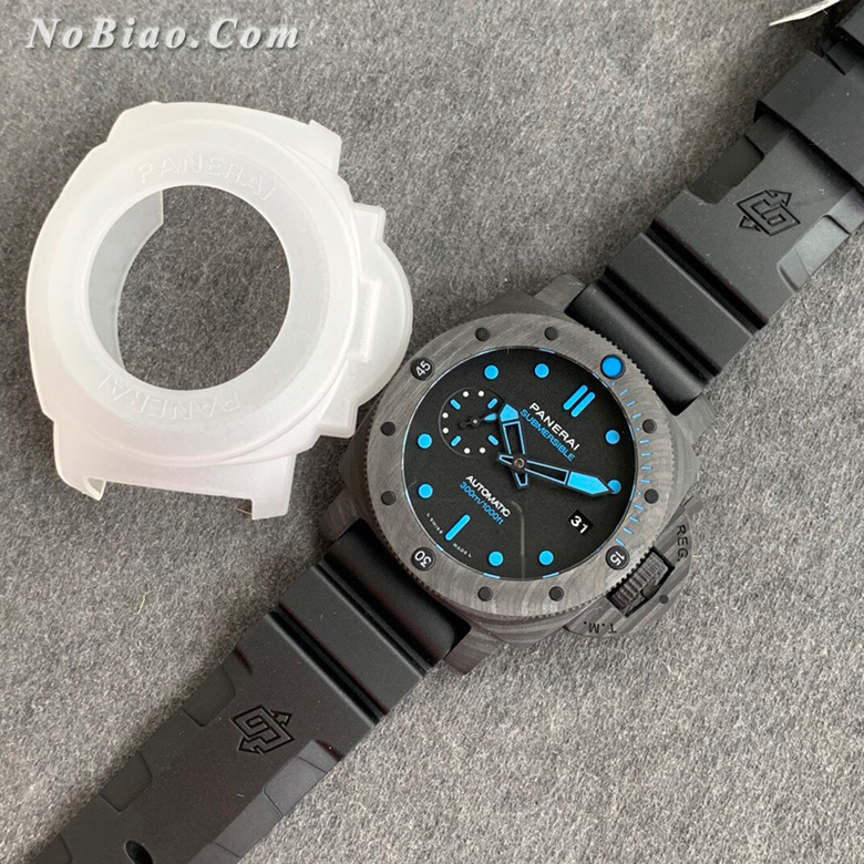 VS厂沛纳海PAM960小直径碳纤维款复刻手表