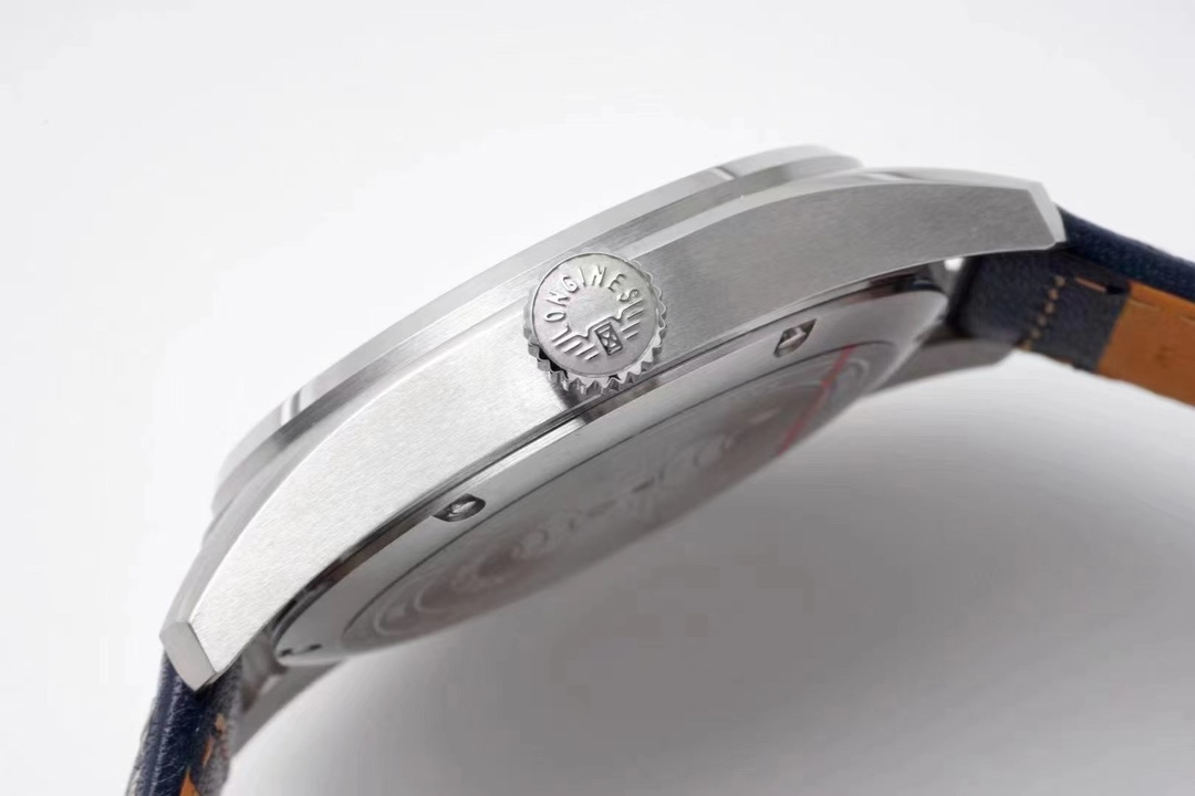 ZF厂浪琴先行者系列蓝面皮带款复刻手表